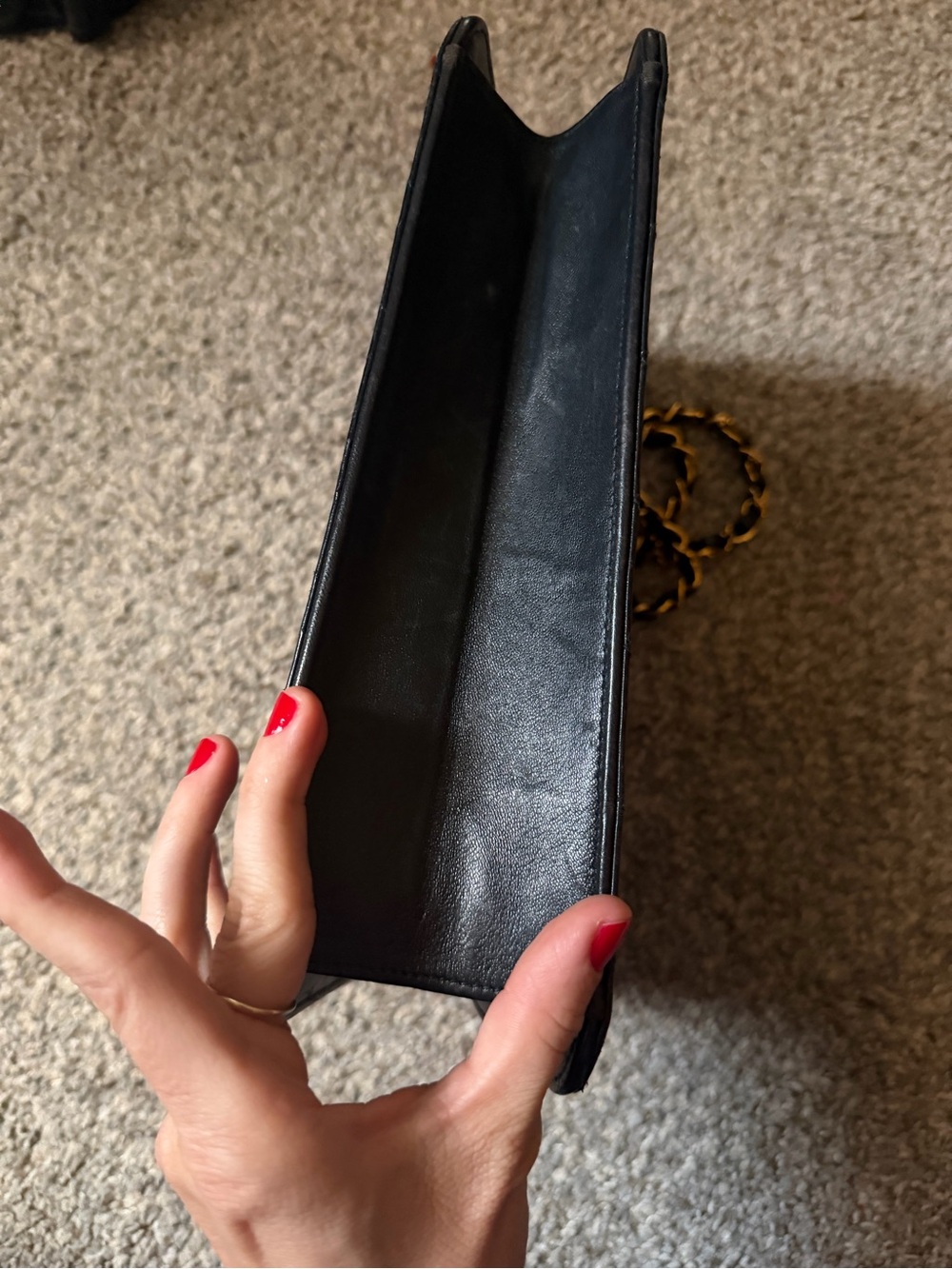 Vintage Chanel Classic Medium Single Flap Bag Black Lambskin Gold 97’-99’ - Picture 10 of 13